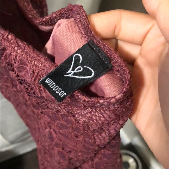 Mauve lace bodycon dress - Picture 3 of 4